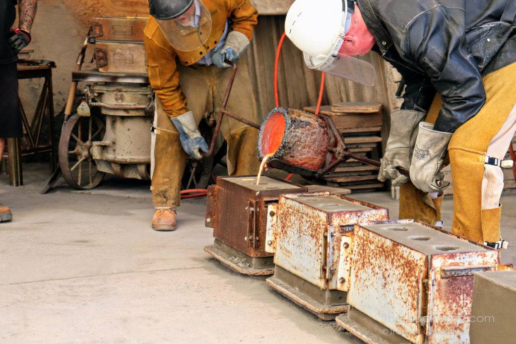 Foundry demonstration at Cosanti