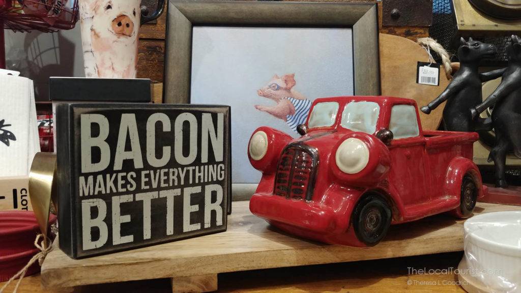 Fun souvenirs in The Thumb gas station