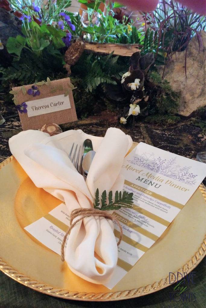 Menu and placecards at Eagle Ridge Resort Media Morel Dinner