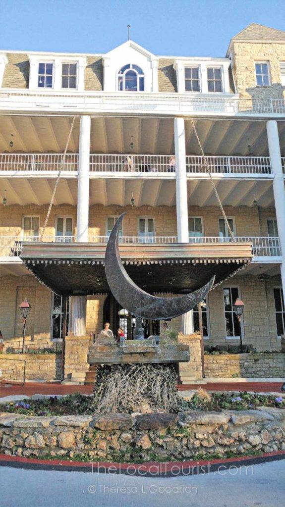 1886 Crescent Hotel in Eureka Springs, AK