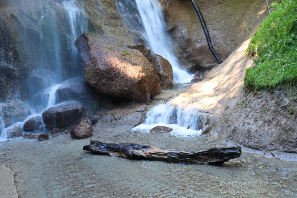 Base of Smith Falls