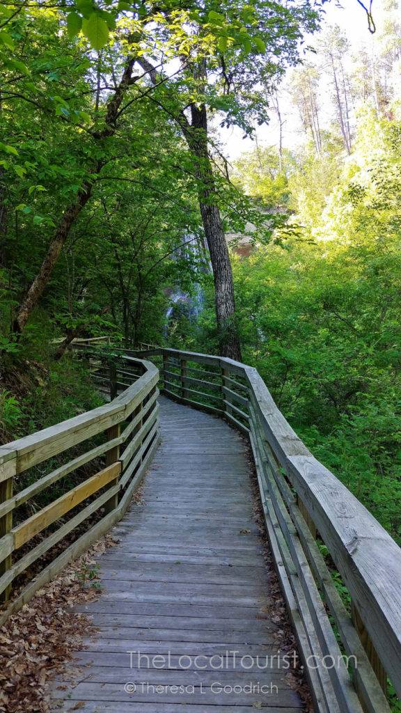 Boardwalk to Smith Falls