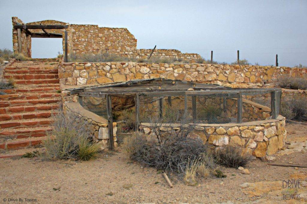 Mountain Lion Zoo in Two Guns, Arizona
